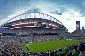 开云中国-“足球+智造”产业创新专项在行业内持续升级，硬件装备不断优化升级